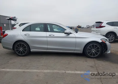 2020 Mercedes-Benz C 300 z USA, uszkodzony, nr VIN W1KWF8DB7LR595891